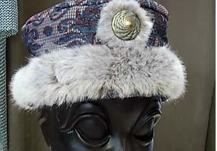 Mütze  Hut mit Pelzbesatz