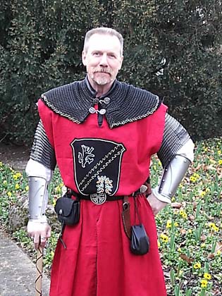 Waffenrock mit Wappen