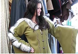 Mantel mit Hängeärmeln